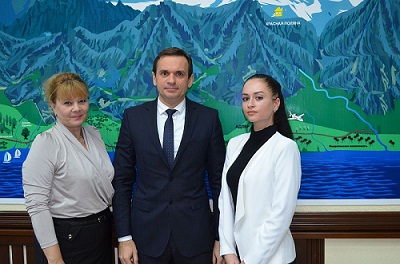 Молодежная школа крайизбиркома продолжает работу